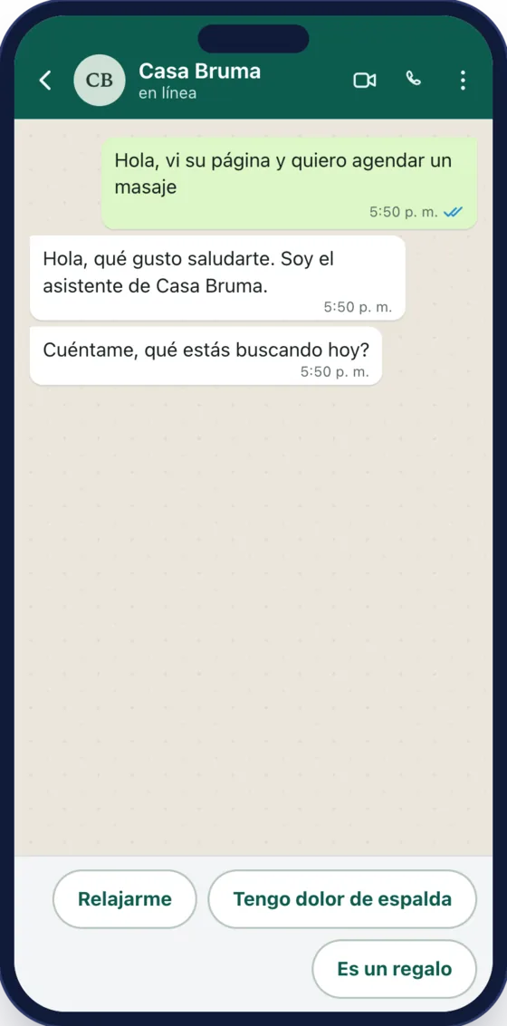 Chat de WhatsApp: el agente saluda al cliente y le pregunta qué está buscando